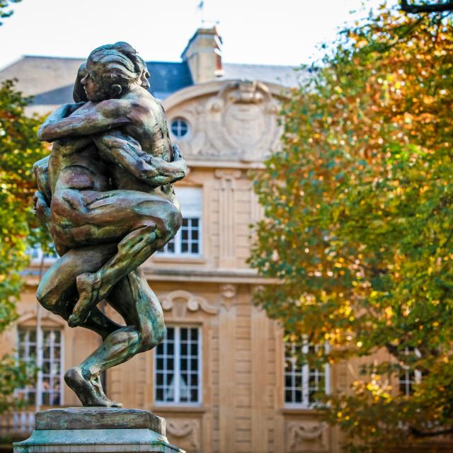 Square Jean-Marie Pelt - Statue Union - Thionville